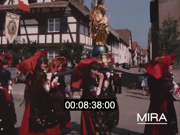 By uns en Geischpetze