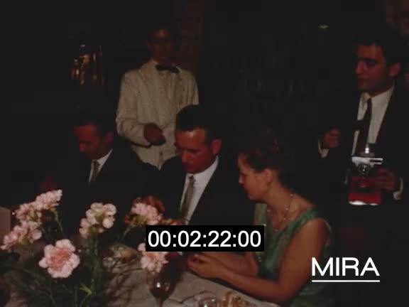 Mariage - Famille à l'aérodrome puis en montagne